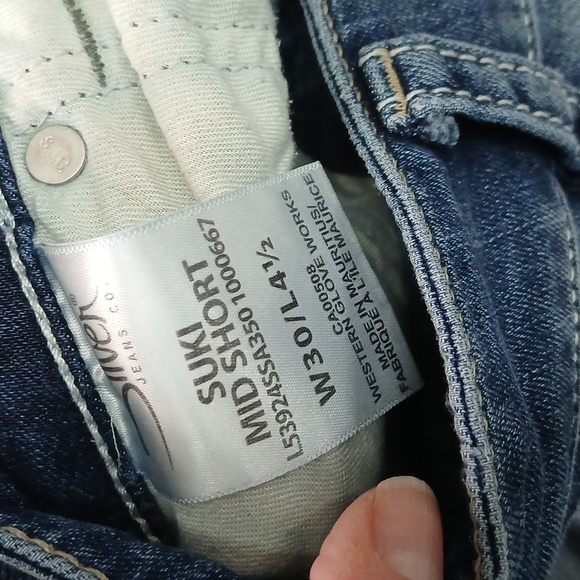 Silver Jeans Suki Mid Shorts - Picture 5 of 6